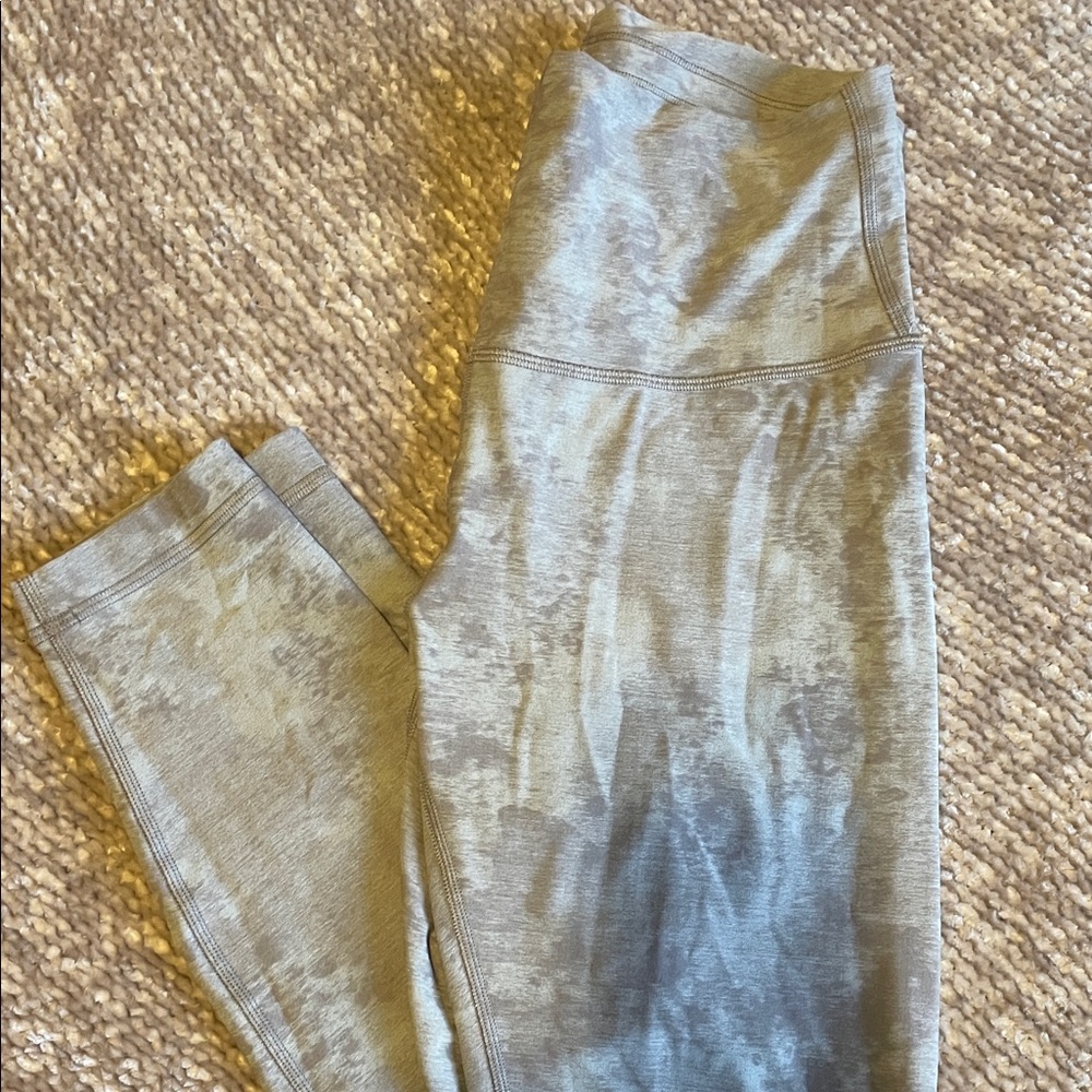Lululemon wunder train leggings size 8